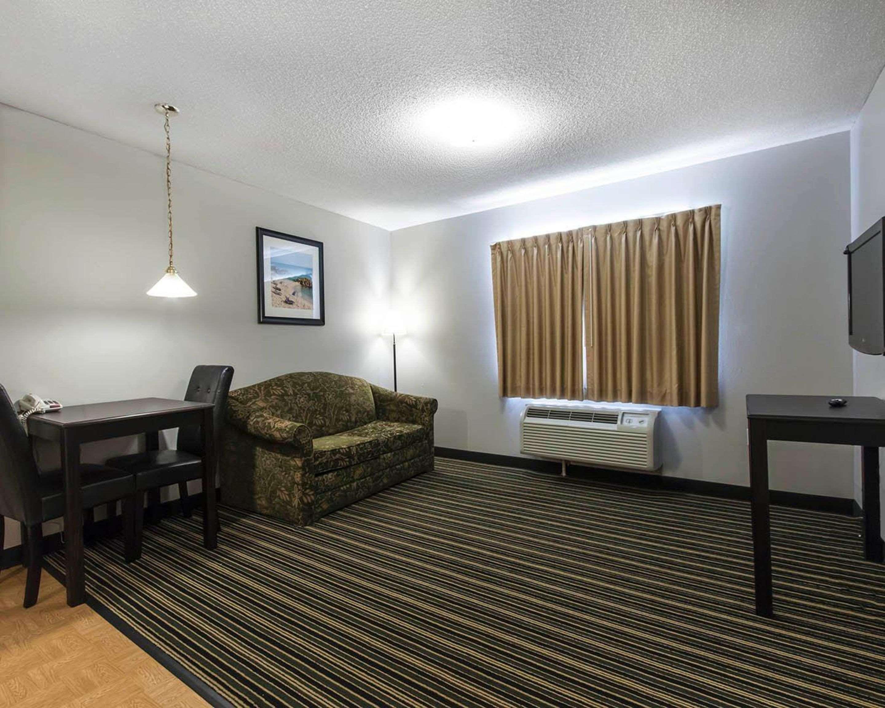 Suburban Extended Stay Hotel Naval Base Area Warrington Kültér fotó