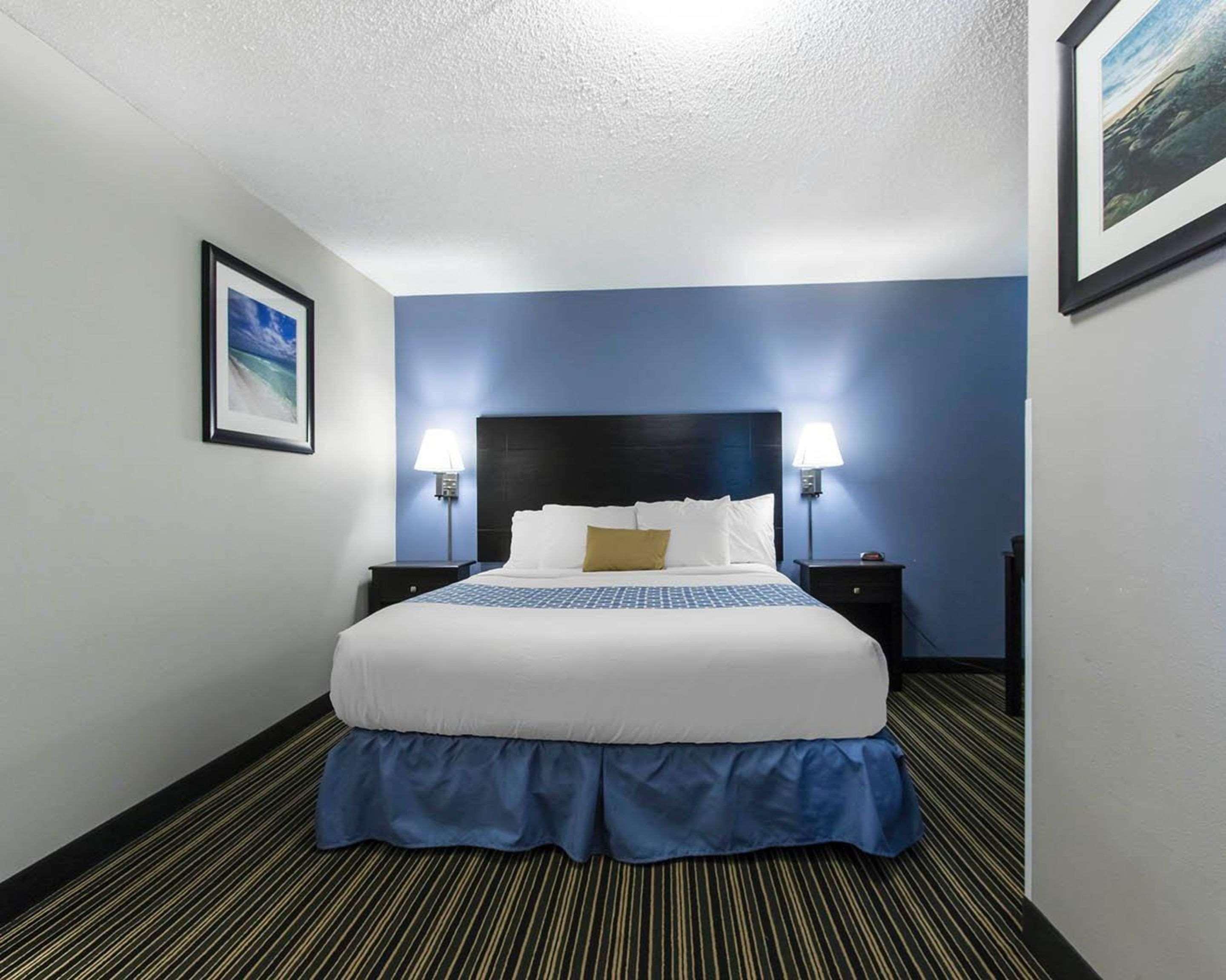 Suburban Extended Stay Hotel Naval Base Area Warrington Kültér fotó
