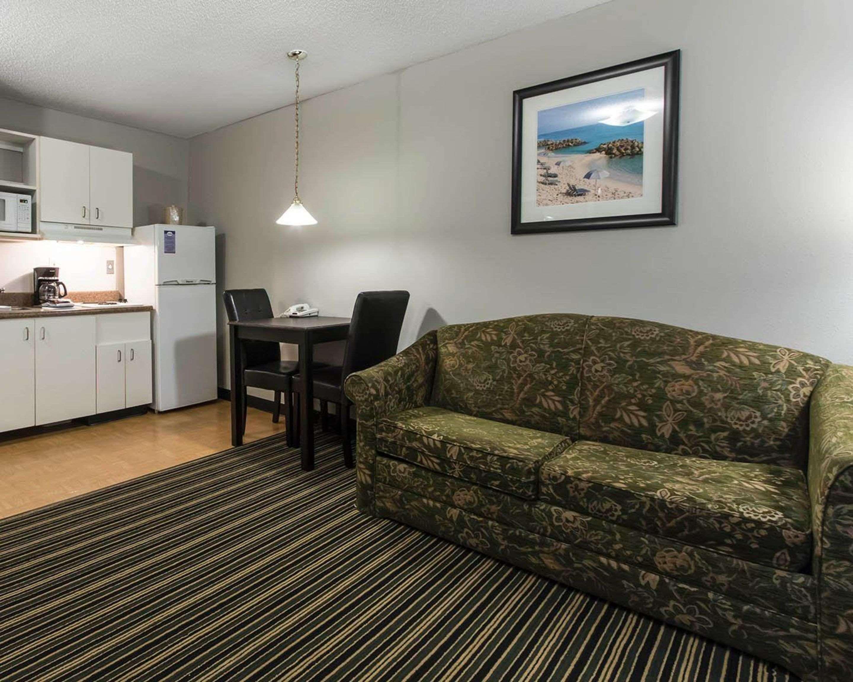 Suburban Extended Stay Hotel Naval Base Area Warrington Kültér fotó